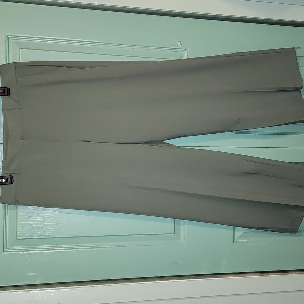 Worthington Wide Leg Trousers Open At Bottom Green NWOT (Size 12)